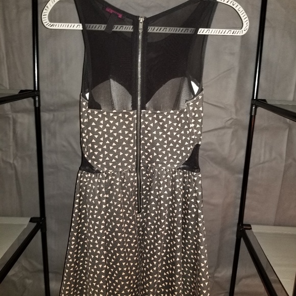 Brown/ pink dress - Picture 2 of 3